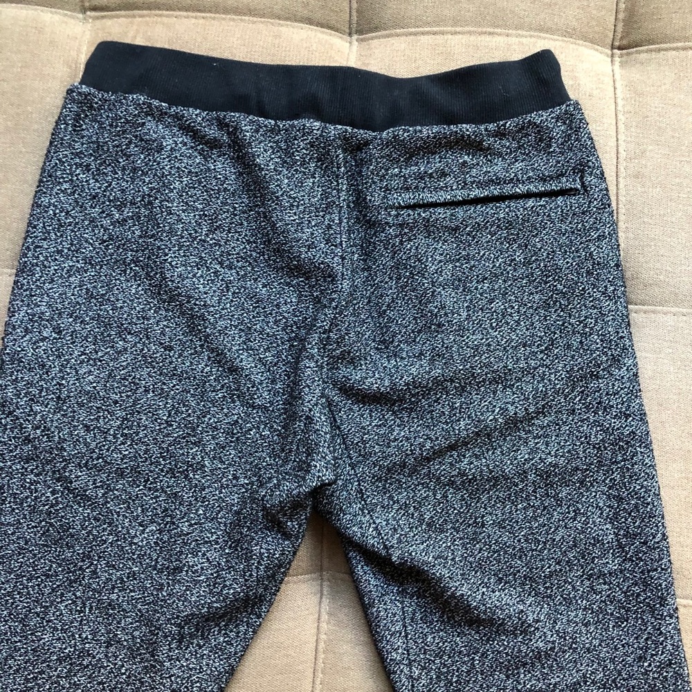 Theory Shorts - Picture 3 of 5